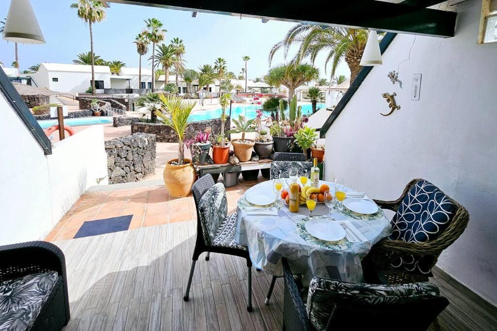 Apartamento Taisa Playa Roca Costa Teguise Luaran gambar